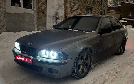 BMW 5 серия, 2002 год, 900 000 рублей, 7 фотография