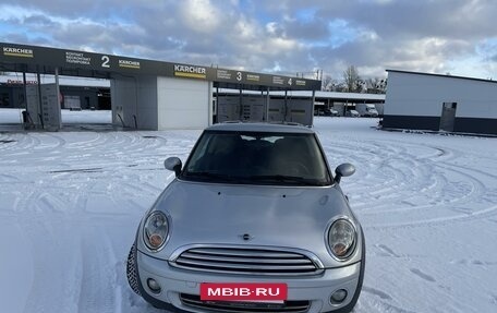 MINI Hatch, 2009 год, 750 000 рублей, 2 фотография