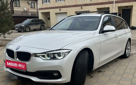 BMW 3 серия, 2019 год, 2 400 000 рублей, 2 фотография