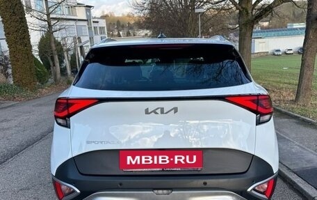 KIA Sportage IV рестайлинг, 2023 год, 3 730 000 рублей, 7 фотография