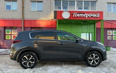 KIA Sportage IV рестайлинг, 2020 год, 2 250 000 рублей, 3 фотография