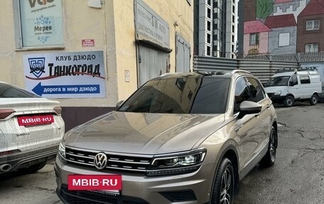 Volkswagen Tiguan II, 2018 год, 3 070 000 рублей, 14 фотография