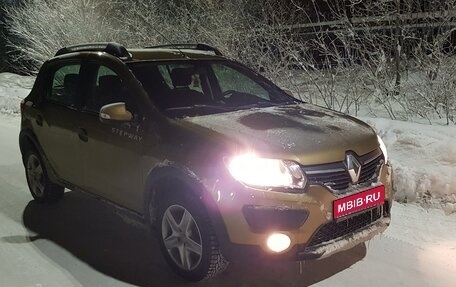 Renault Sandero II рестайлинг, 2015 год, 1 000 000 рублей, 1 фотография