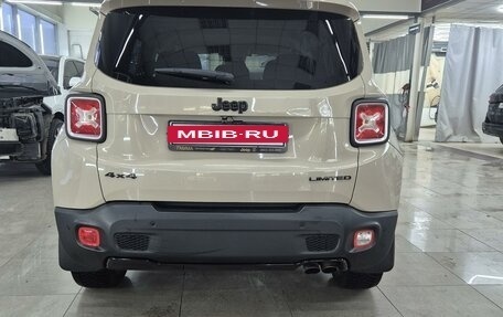 Jeep Renegade I рестайлинг, 2015 год, 2 050 000 рублей, 14 фотография