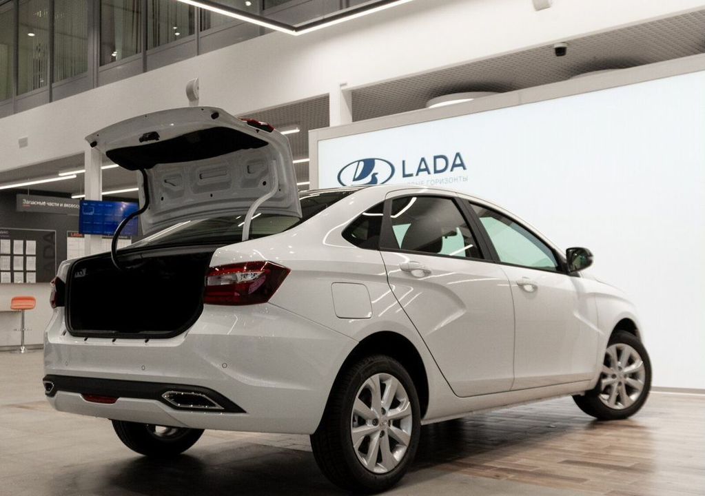 ВАЗ (LADA) Vesta, 2023 год, 2 548 000 рублей, 4 фотография