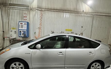 Toyota Prius, 2007 год, 850 000 рублей, 4 фотография