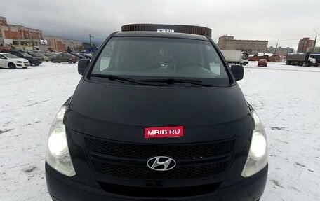 Hyundai Grand Starex Grand Starex I рестайлинг 2, 2012 год, 1 850 000 рублей, 2 фотография