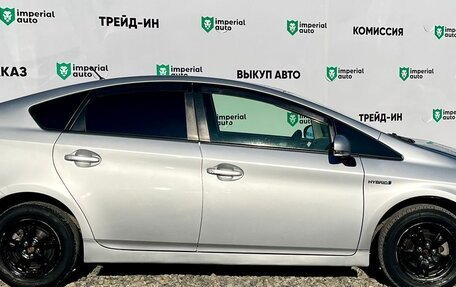 Toyota Prius, 2012 год, 870 000 рублей, 9 фотография