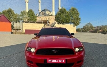 Ford Mustang VI рестайлинг, 2014 год, 2 200 000 рублей, 3 фотография