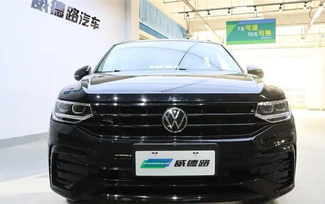 Volkswagen Tiguan II, 2022 год, 3 250 000 рублей, 1 фотография