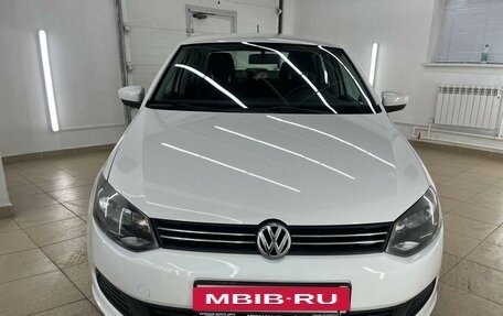 Volkswagen Polo VI (EU Market), 2013 год, 930 000 рублей, 1 фотография