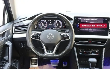 Volkswagen Tiguan II, 2022 год, 3 250 000 рублей, 13 фотография