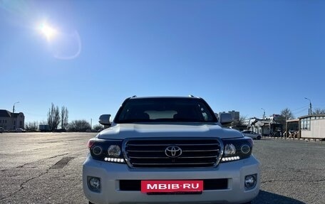 Toyota Land Cruiser 200, 2015 год, 6 150 000 рублей, 21 фотография