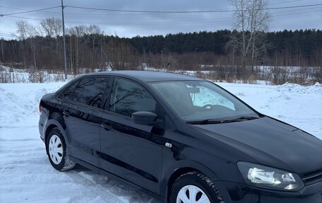 Volkswagen Polo VI (EU Market), 2012 год, 850 000 рублей, 2 фотография