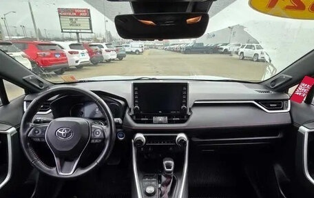 Toyota RAV4, 2021 год, 5 178 000 рублей, 17 фотография