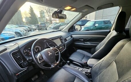 Mitsubishi Outlander III рестайлинг 3, 2014 год, 1 449 000 рублей, 6 фотография