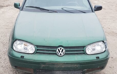 Volkswagen Golf IV, 2001 год, 50 000 рублей, 1 фотография