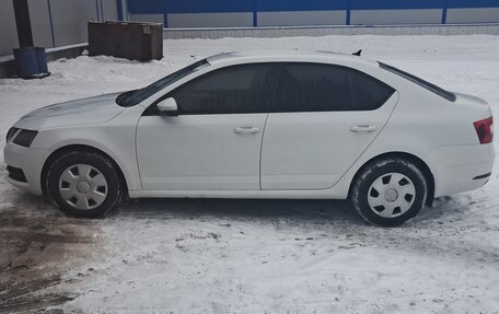 Skoda Octavia, 2017 год, 1 330 000 рублей, 10 фотография