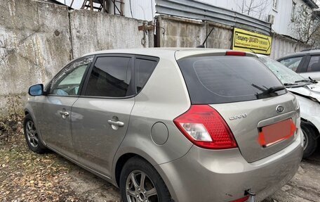 KIA cee'd I рестайлинг, 2010 год, 275 000 рублей, 4 фотография