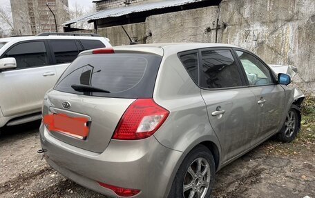 KIA cee'd I рестайлинг, 2010 год, 275 000 рублей, 3 фотография