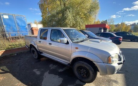 Nissan NP300, 2011 год, 850 000 рублей, 6 фотография