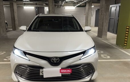 Toyota Camry, 2018 год, 3 200 000 рублей, 3 фотография