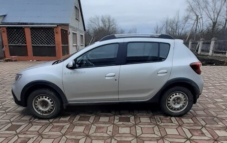 Renault Sandero II рестайлинг, 2019 год, 1 290 000 рублей, 3 фотография