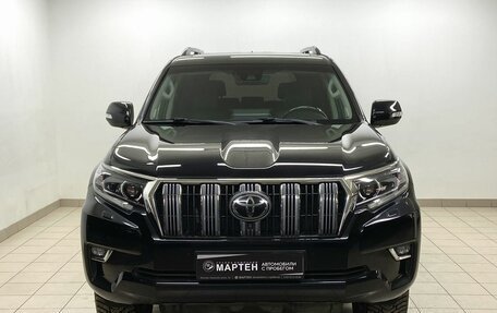 Toyota Land Cruiser Prado 150 рестайлинг 2, 2018 год, 5 877 000 рублей, 2 фотография