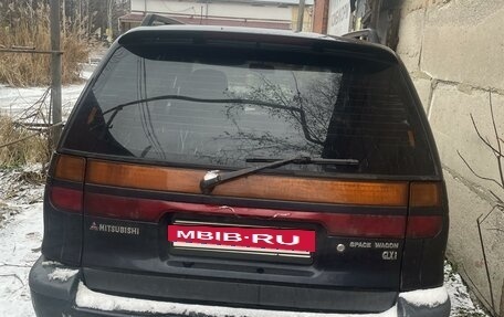 Mitsubishi Space Wagon III, 2000 год, 245 000 рублей, 3 фотография