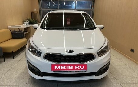 KIA cee'd III, 2017 год, 1 379 000 рублей, 2 фотография