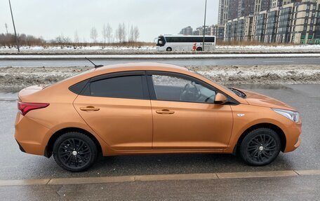 Hyundai Solaris II рестайлинг, 2018 год, 1 350 000 рублей, 2 фотография