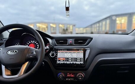 KIA Rio III рестайлинг, 2012 год, 850 000 рублей, 16 фотография