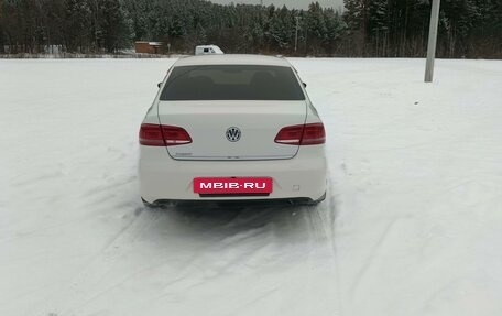 Volkswagen Passat B7, 2011 год, 1 090 000 рублей, 2 фотография