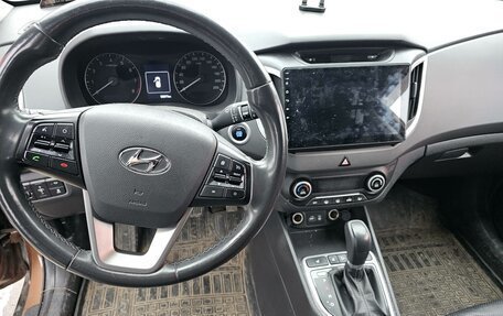 Hyundai Creta I рестайлинг, 2018 год, 2 145 000 рублей, 4 фотография