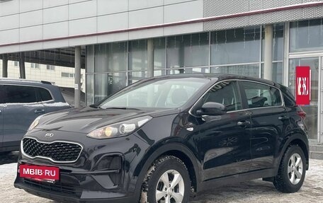 KIA Sportage IV рестайлинг, 2019 год, 1 999 000 рублей, 2 фотография