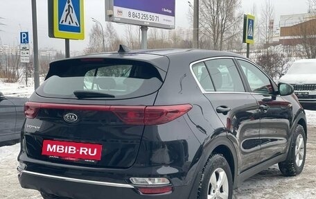 KIA Sportage IV рестайлинг, 2019 год, 1 999 000 рублей, 6 фотография