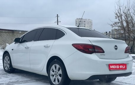 Opel Astra J, 2014 год, 1 250 000 рублей, 2 фотография