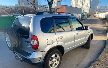 Chevrolet Niva I рестайлинг, 2010 год, 530 000 рублей, 4 фотография