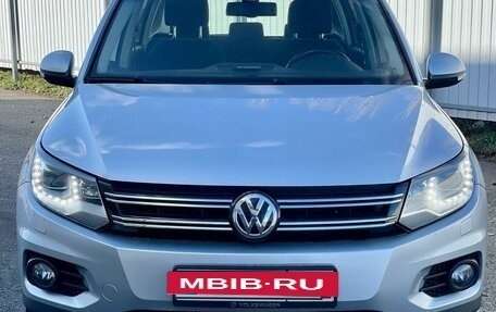 Volkswagen Tiguan I, 2011 год, 1 430 000 рублей, 2 фотография