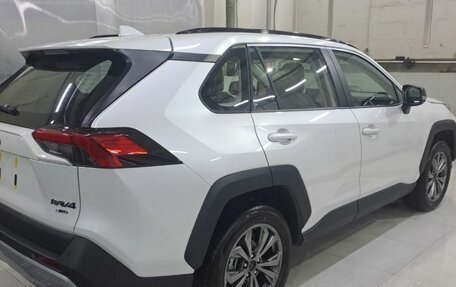 Toyota RAV4, 2024 год, 3 990 000 рублей, 3 фотография