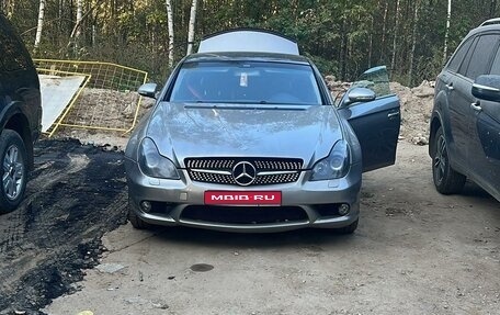 Mercedes-Benz CLS, 2004 год, 950 000 рублей, 1 фотография