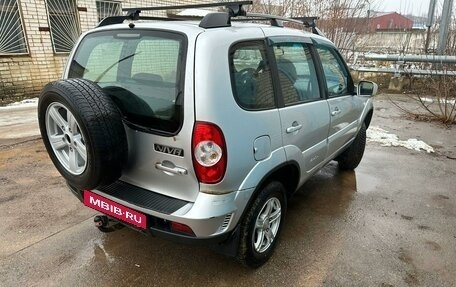 Chevrolet Niva I рестайлинг, 2011 год, 650 000 рублей, 5 фотография