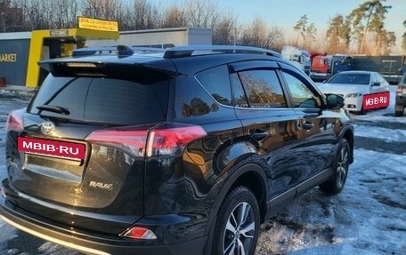 Toyota RAV4, 2016 год, 2 210 000 рублей, 4 фотография