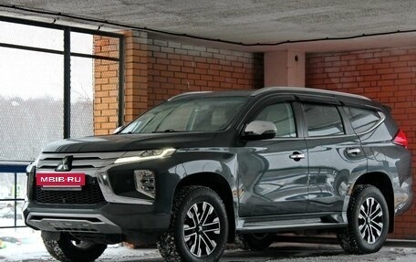 Mitsubishi Montero Sport, 2023 год, 4 690 000 рублей, 4 фотография