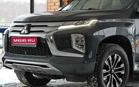 Mitsubishi Montero Sport, 2023 год, 4 690 000 рублей, 8 фотография