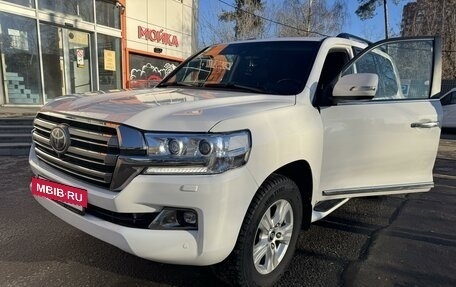 Toyota Land Cruiser 200, 2016 год, 6 200 000 рублей, 5 фотография