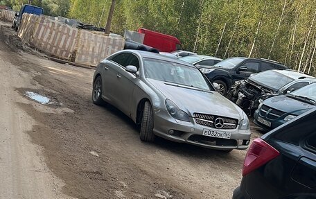 Mercedes-Benz CLS, 2004 год, 950 000 рублей, 2 фотография