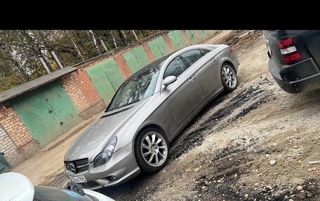 Mercedes-Benz CLS, 2004 год, 950 000 рублей, 4 фотография