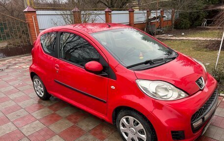 Peugeot 107 I рестайлинг, 2009 год, 370 000 рублей, 2 фотография