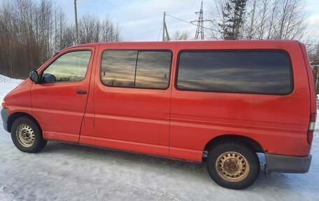 Toyota HiAce, 1999 год, 900 000 рублей, 4 фотография